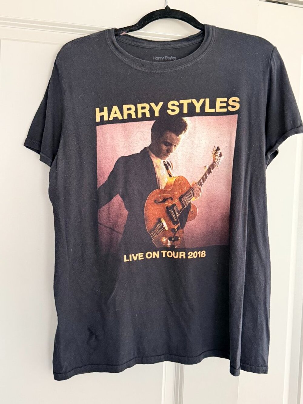 Harry Styles OG 2018 Live On Tour Tshirt - Medium